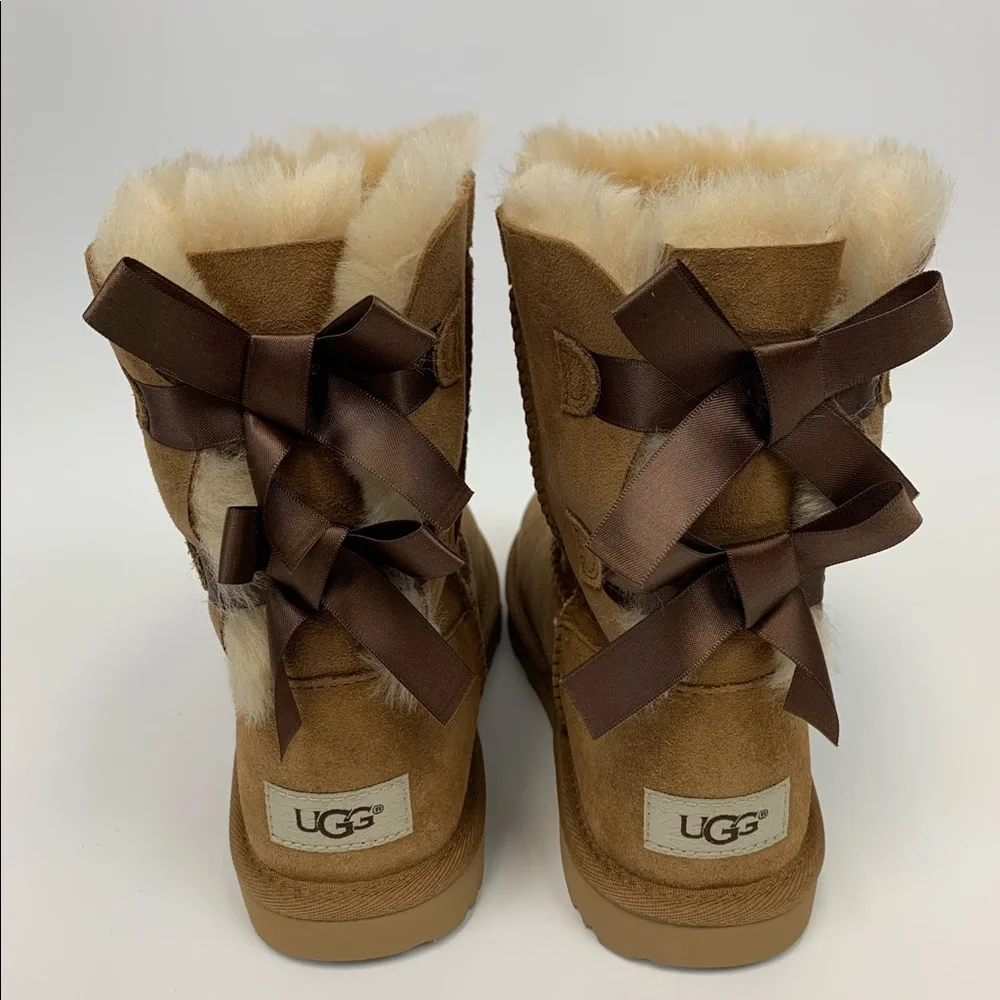 New Ugg boots Bailey Bow ll size - USA 4